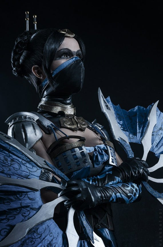 Специальный пятничный косплей по Mortal Kombat