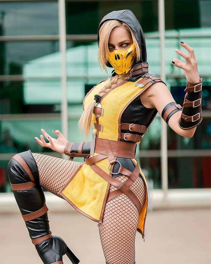 Специальный пятничный косплей по Mortal Kombat