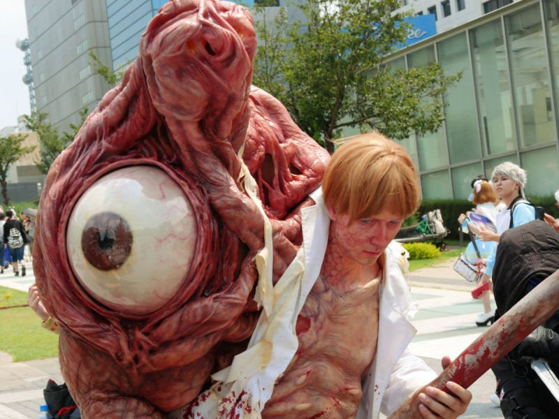 Пятничный косплей по вселенной Resident Evil — Ада Вонг и Джилл Валентайн
