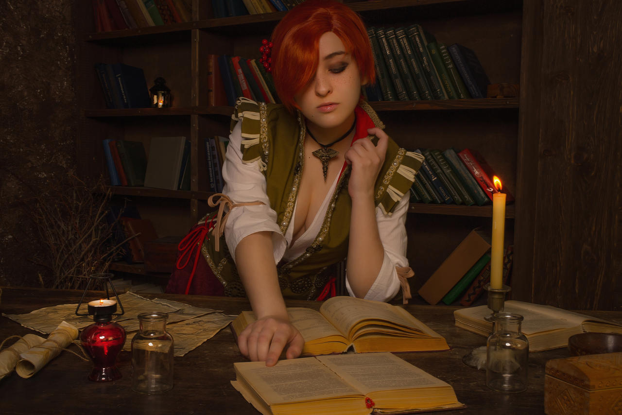 pyat-luchshih-kospleev-na-shani-iz-vedmaka-fotografii-devushek