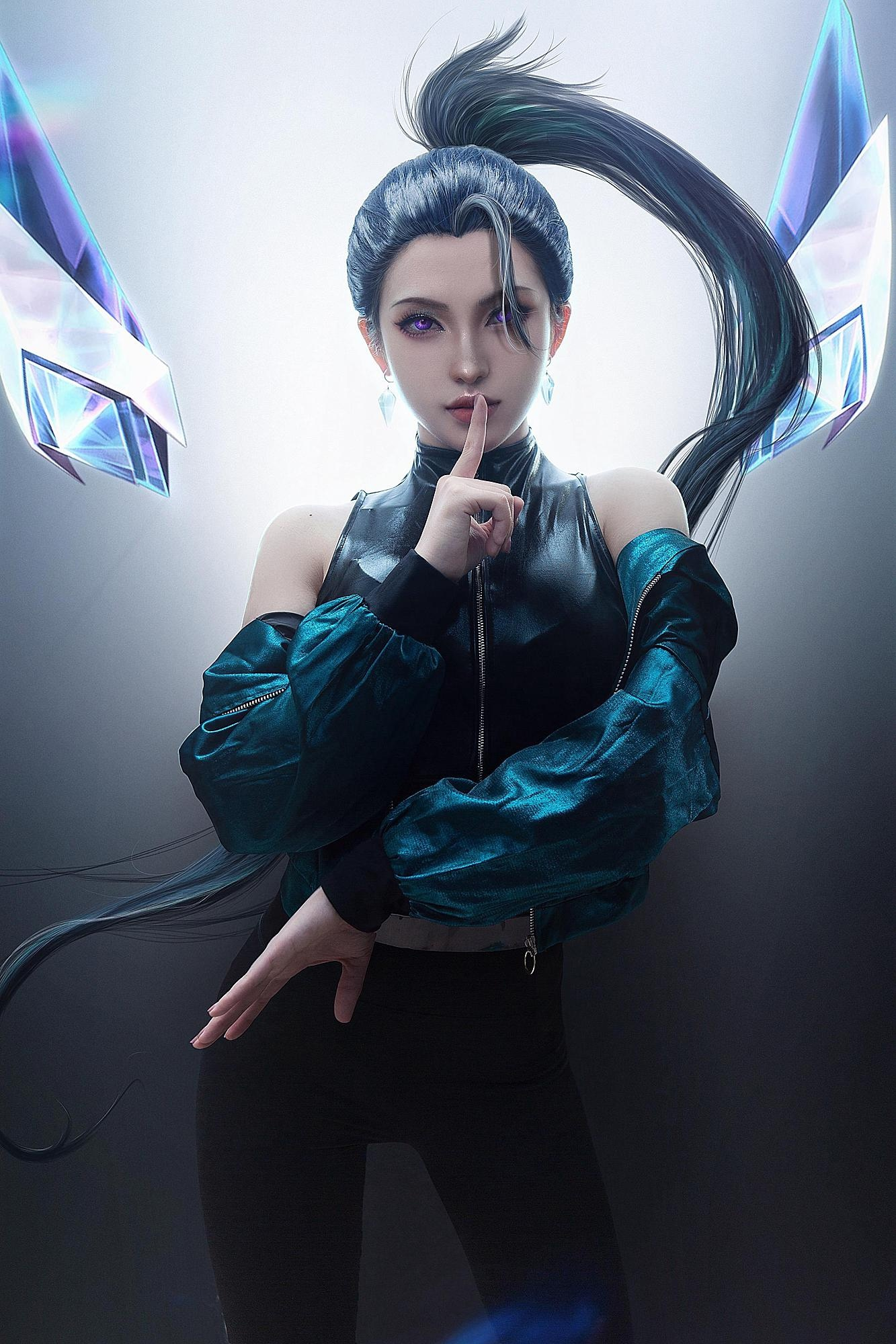 Пять правильных на Эвелинн из K/DA — League of Legends