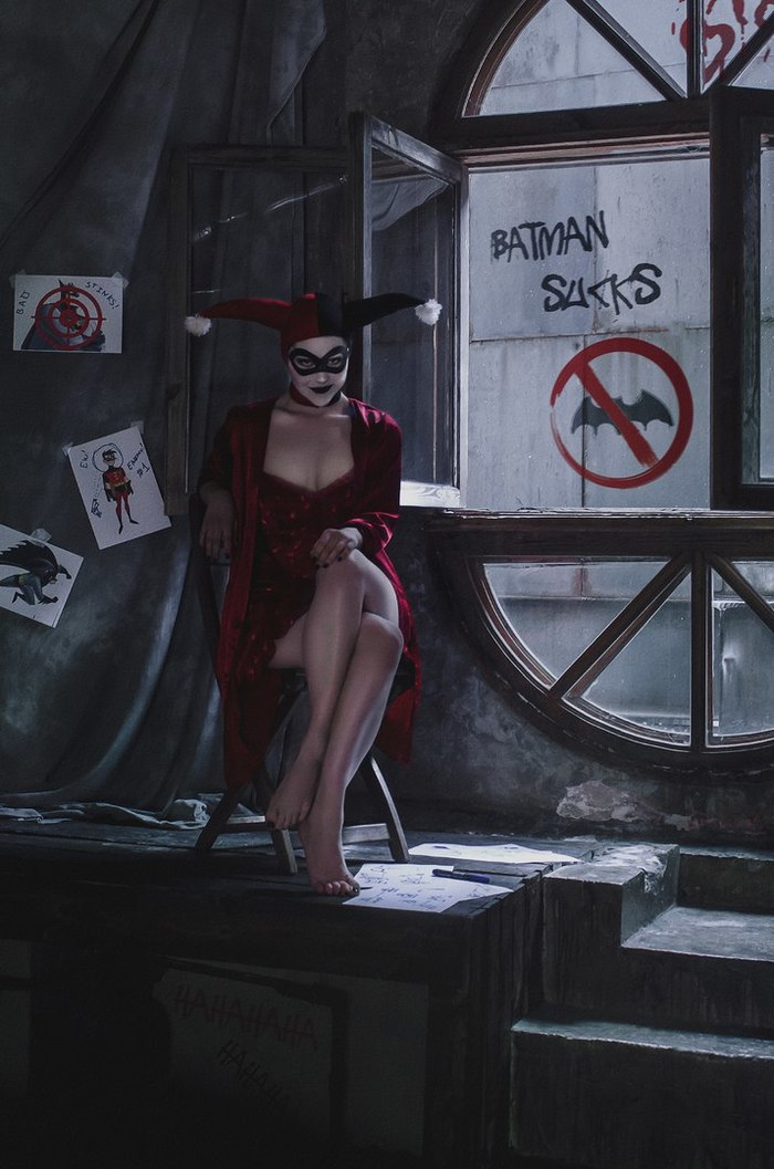 Правильный косплей на Харли Квинн из DC Comics