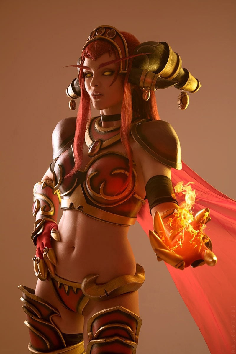 Правильный косплей на Алекстразу (Alexstraza) из World of Warcraft