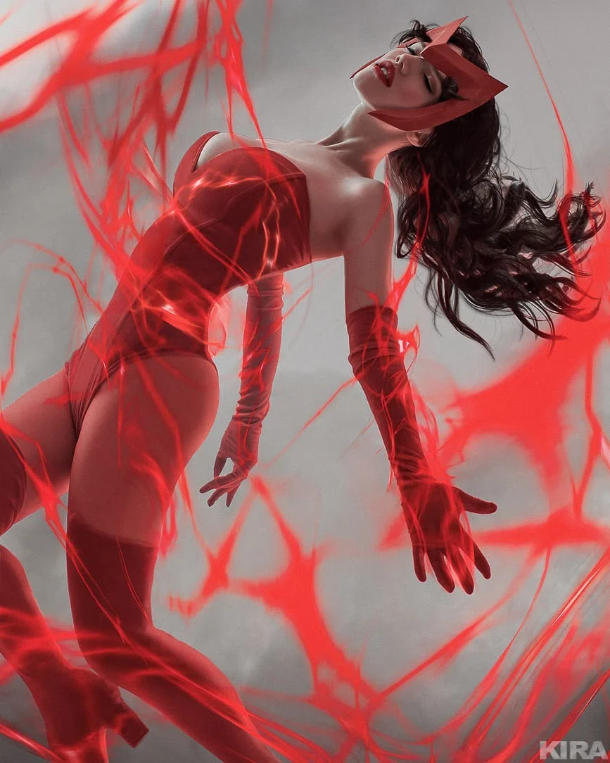 Правильный косплей на Алую Ведьму (Wanda Maximoff) из Marvel Comics