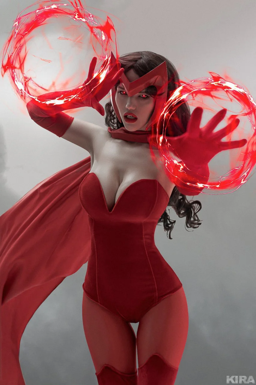 Правильный косплей на Алую Ведьму (Wanda Maximoff) из Marvel Comics