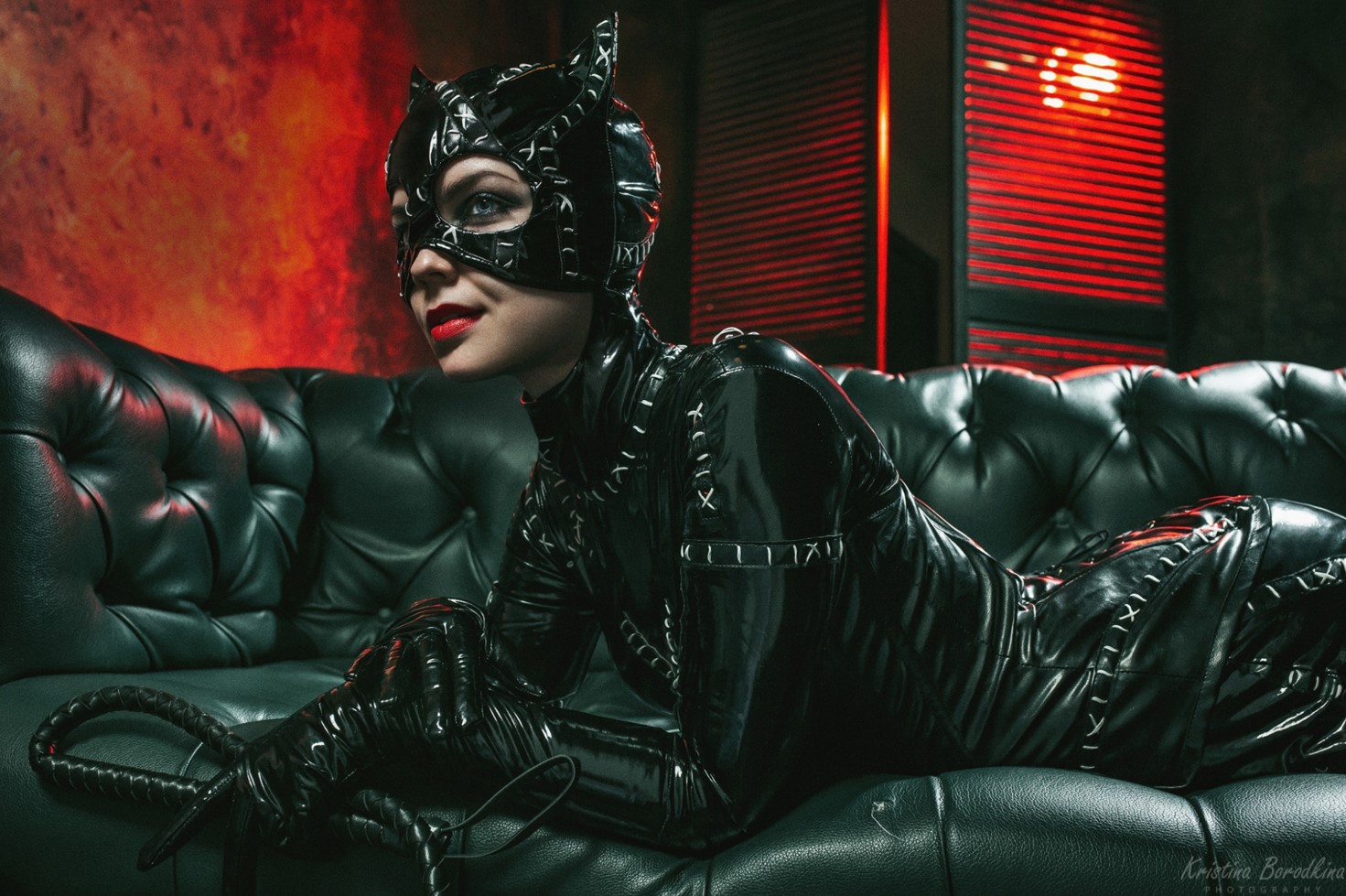 косплей на Женщину-кошку (Catwoman)