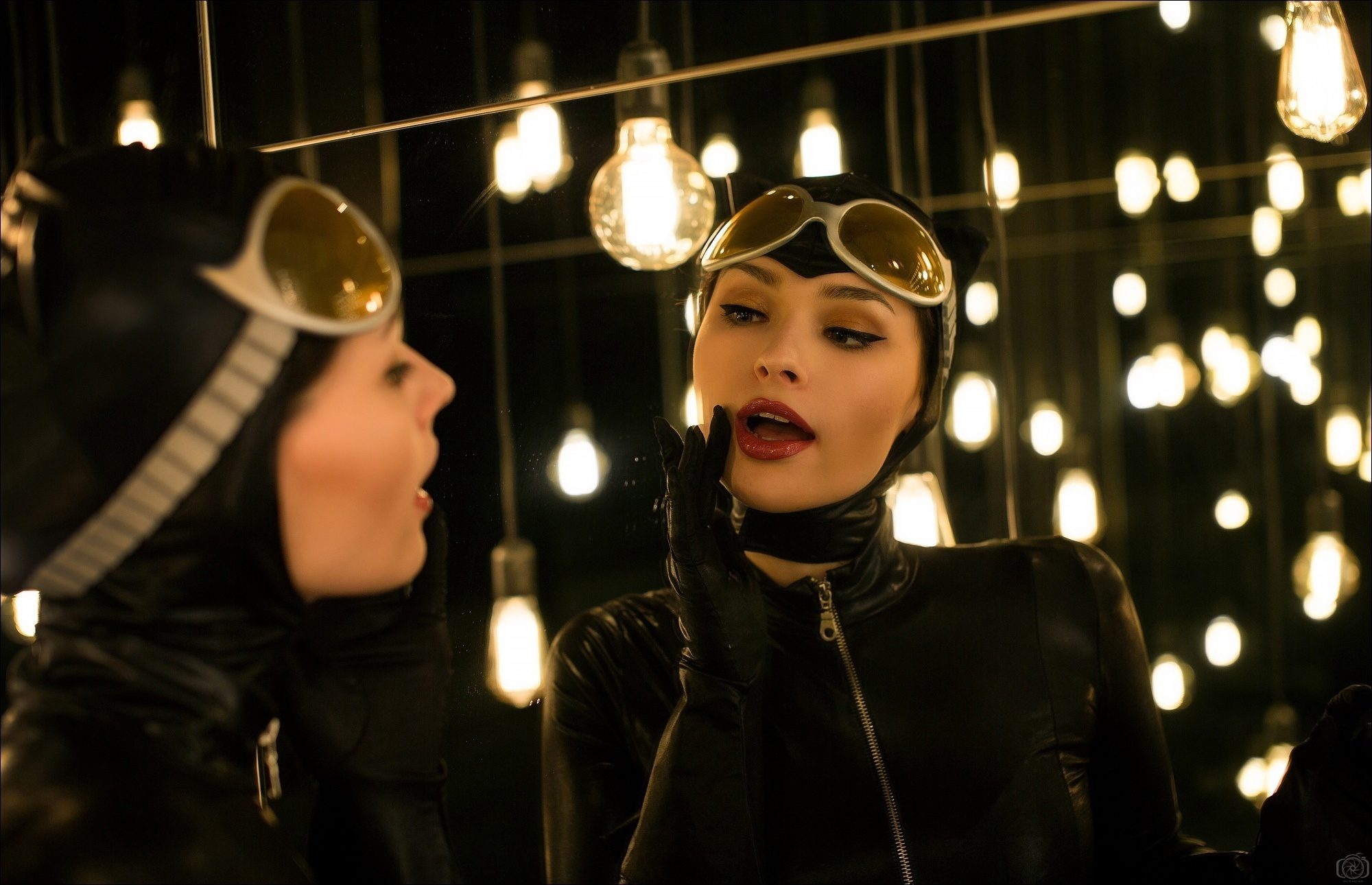 косплей на Женщину-кошку (Catwoman)