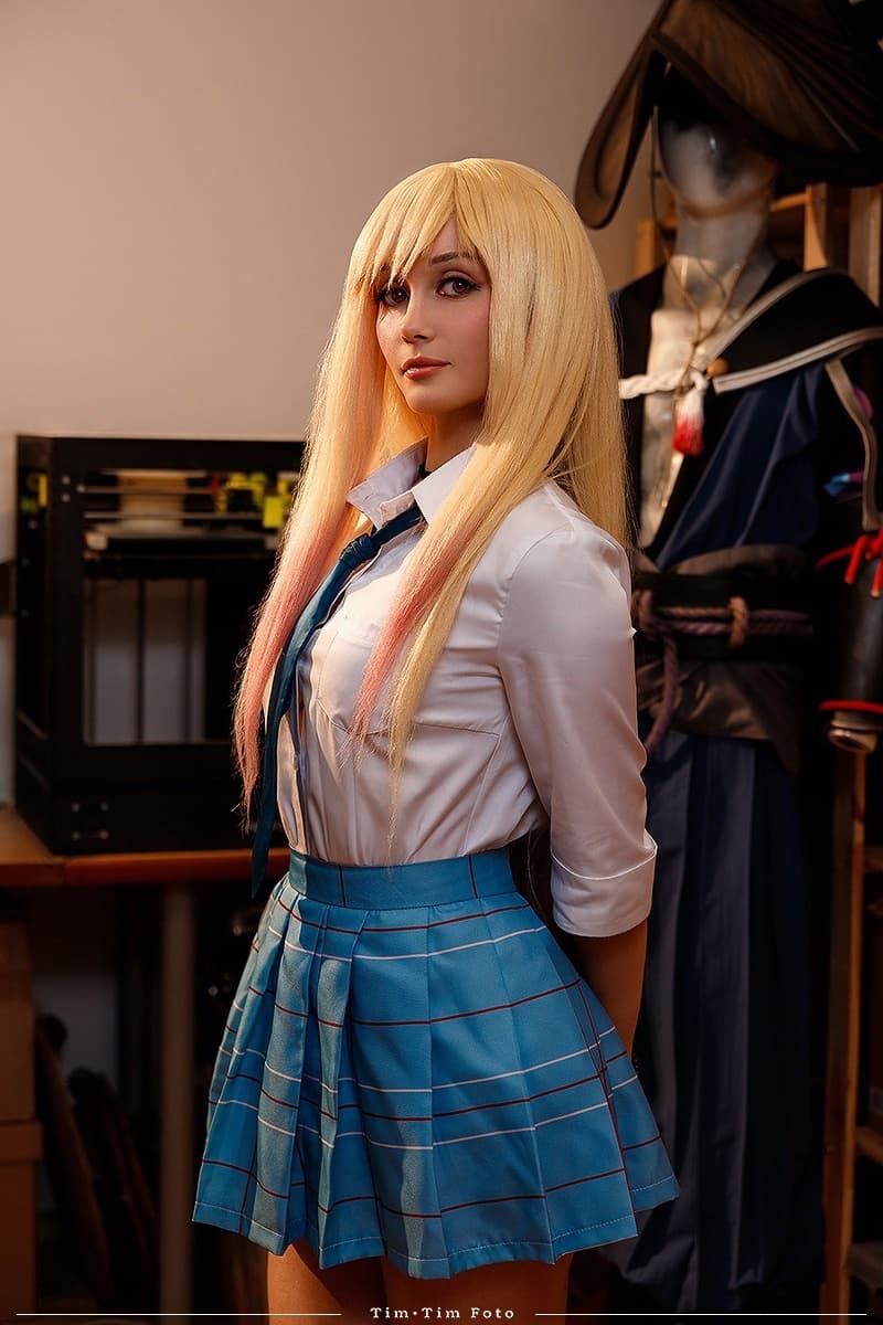 Косплей на Марин Китагаву из аниме «Эта фарфоровая кукла влюбилась» (My Dress-Up Darling)