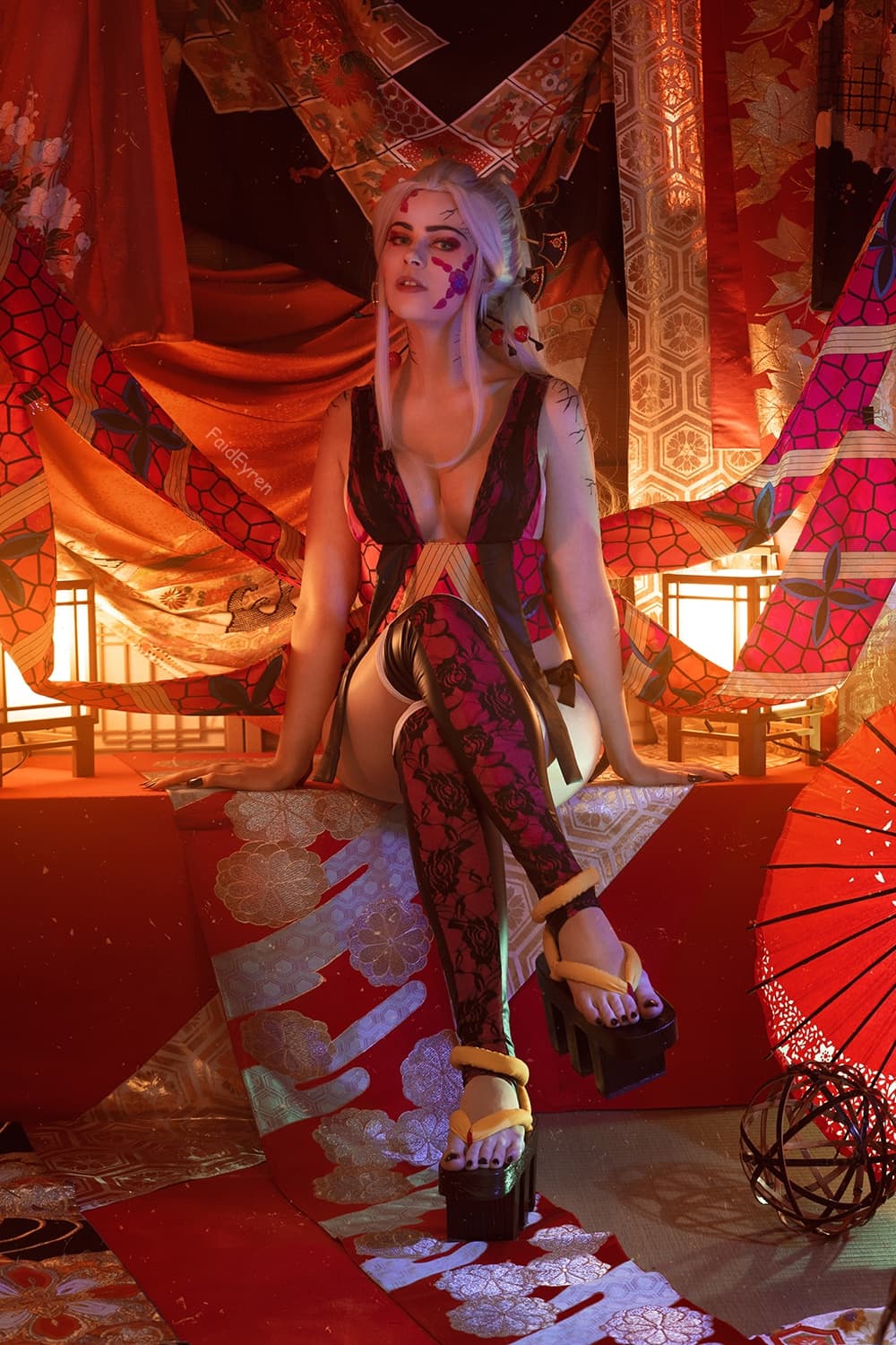 Косплей по аниме «Клинок, рассекающий демонов» (Demon Slayer: Kimetsu no Yaiba)