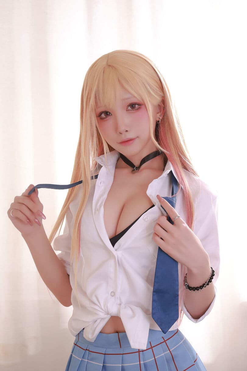 Косплей на Марин Китагаву из аниме «Эта фарфоровая кукла влюбилась» (My Dress-Up Darling)