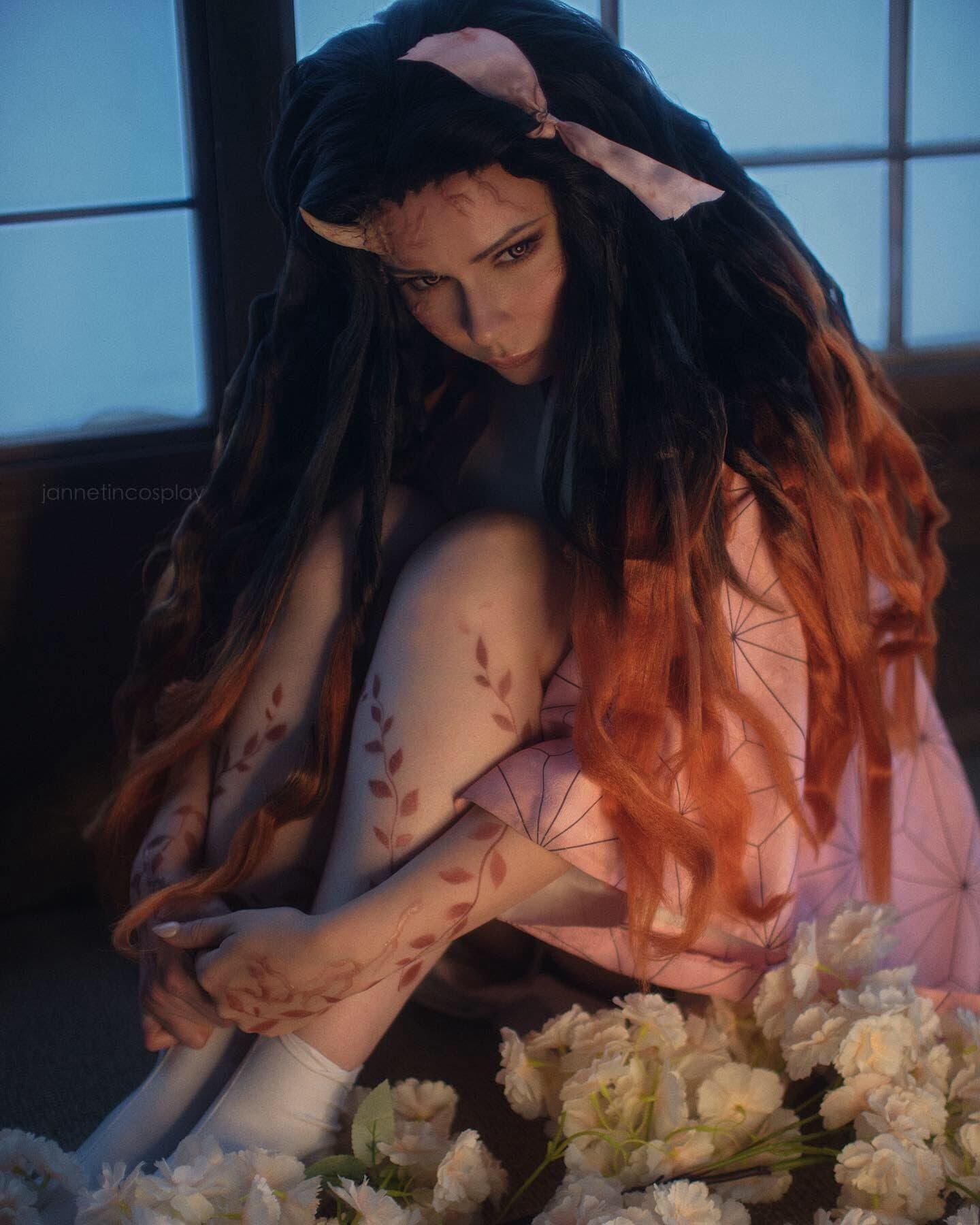 Косплей по аниме «Клинок, рассекающий демонов» (Demon Slayer: Kimetsu no Yaiba)