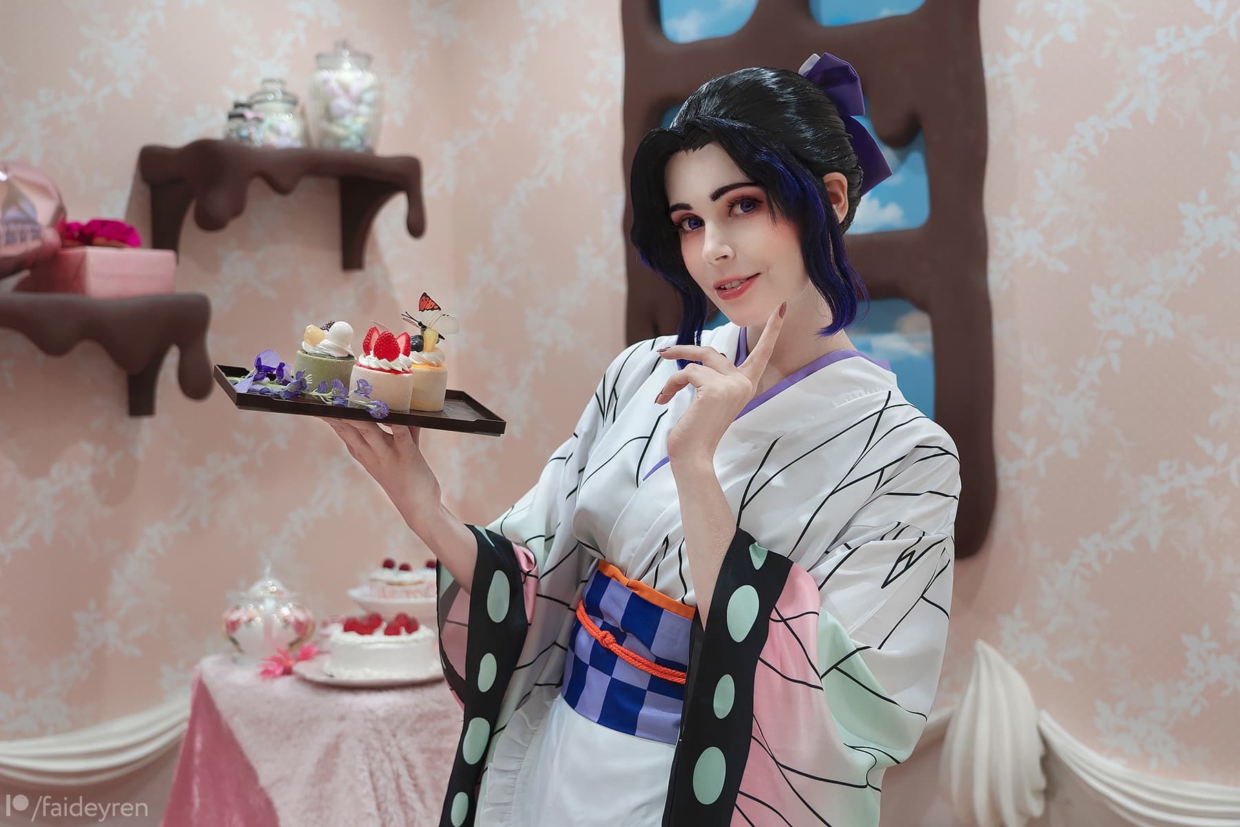 Косплей по аниме «Клинок, рассекающий демонов» (Demon Slayer: Kimetsu no Yaiba)