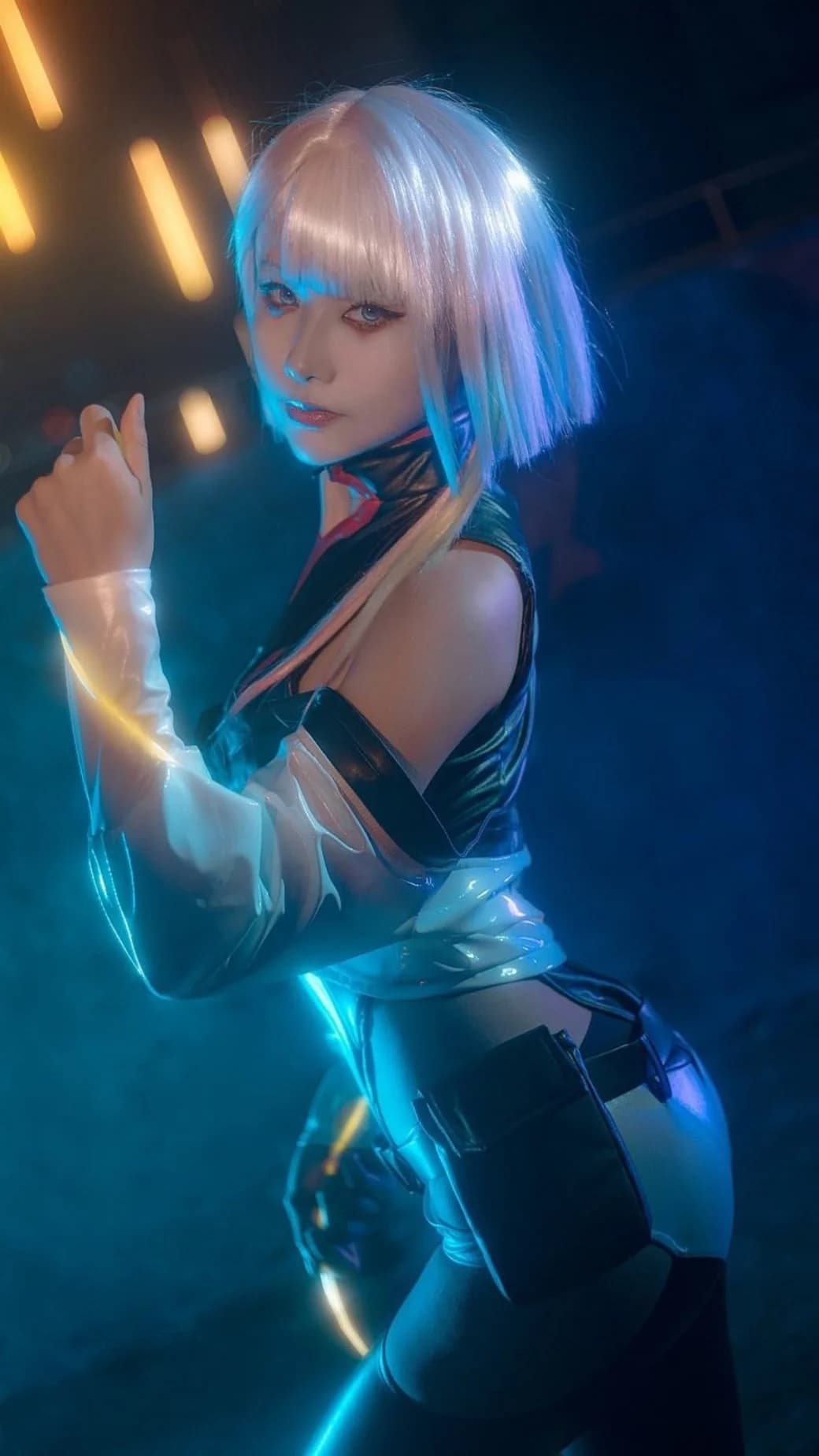 Косплей на Люси из по Cyberpunk: Edgerunners — лучшие фотографии