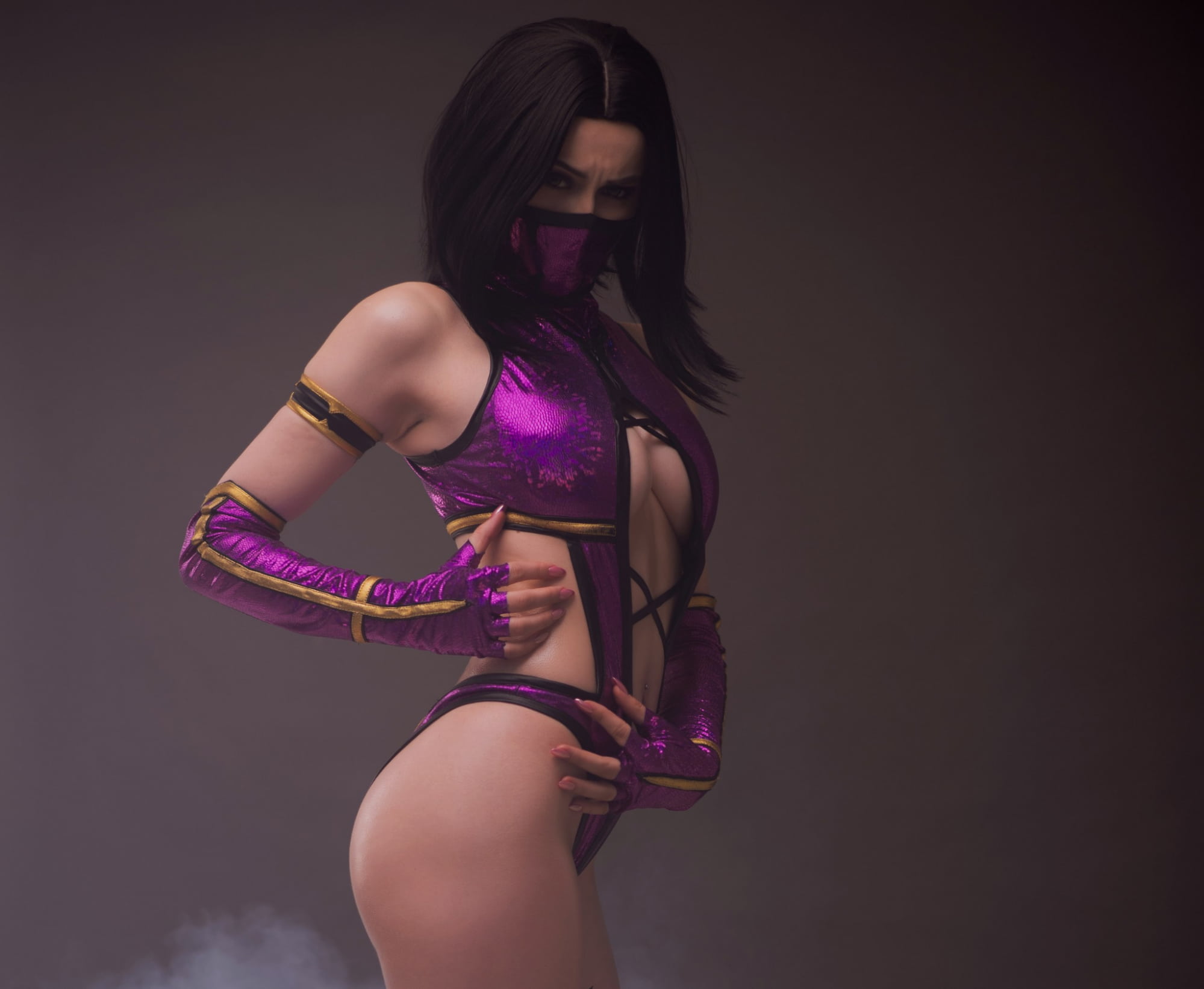 Смертельная элегантность: Косплей девушек из Mortal Kombat