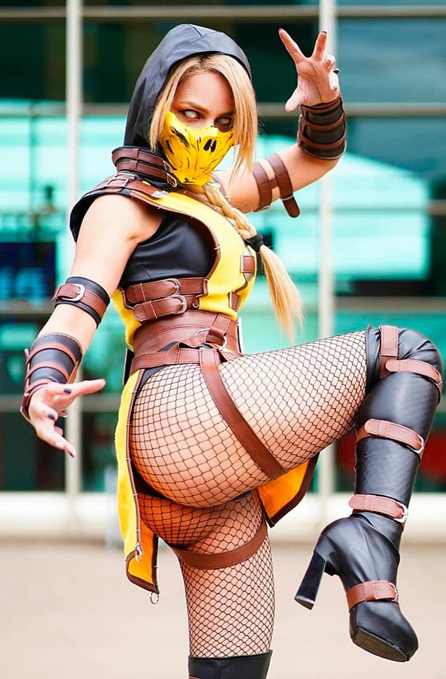 Кровавые боевые навыки: Косплей смертоносных героинь Mortal Kombat