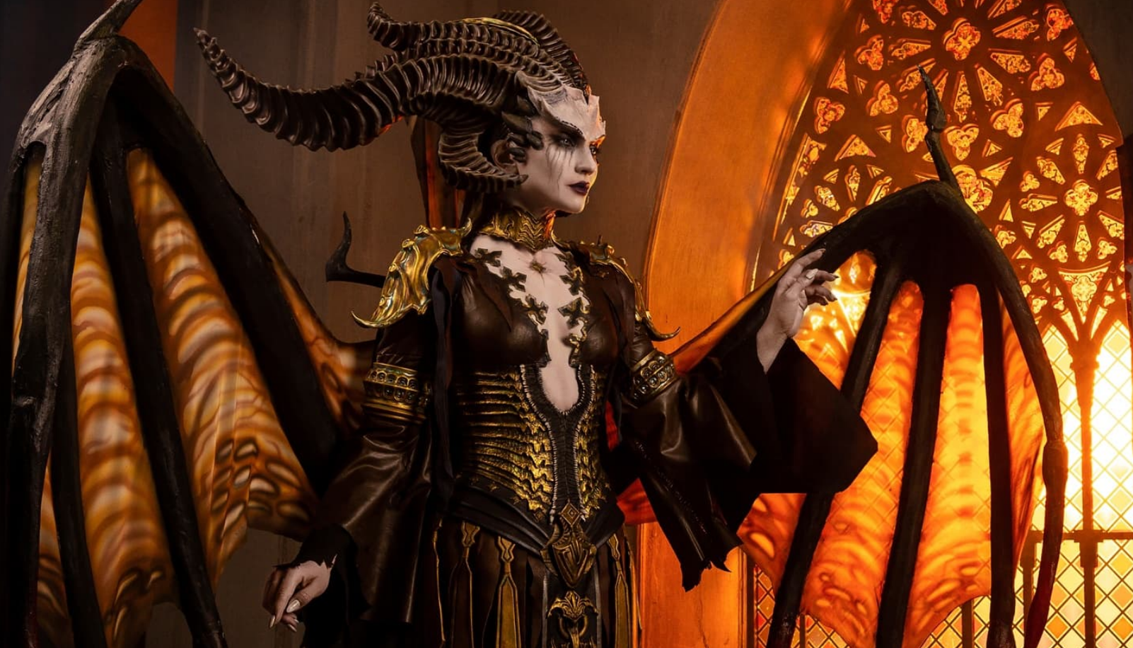 Косплей на Лилит из Diablo IV — лучшие фотографии