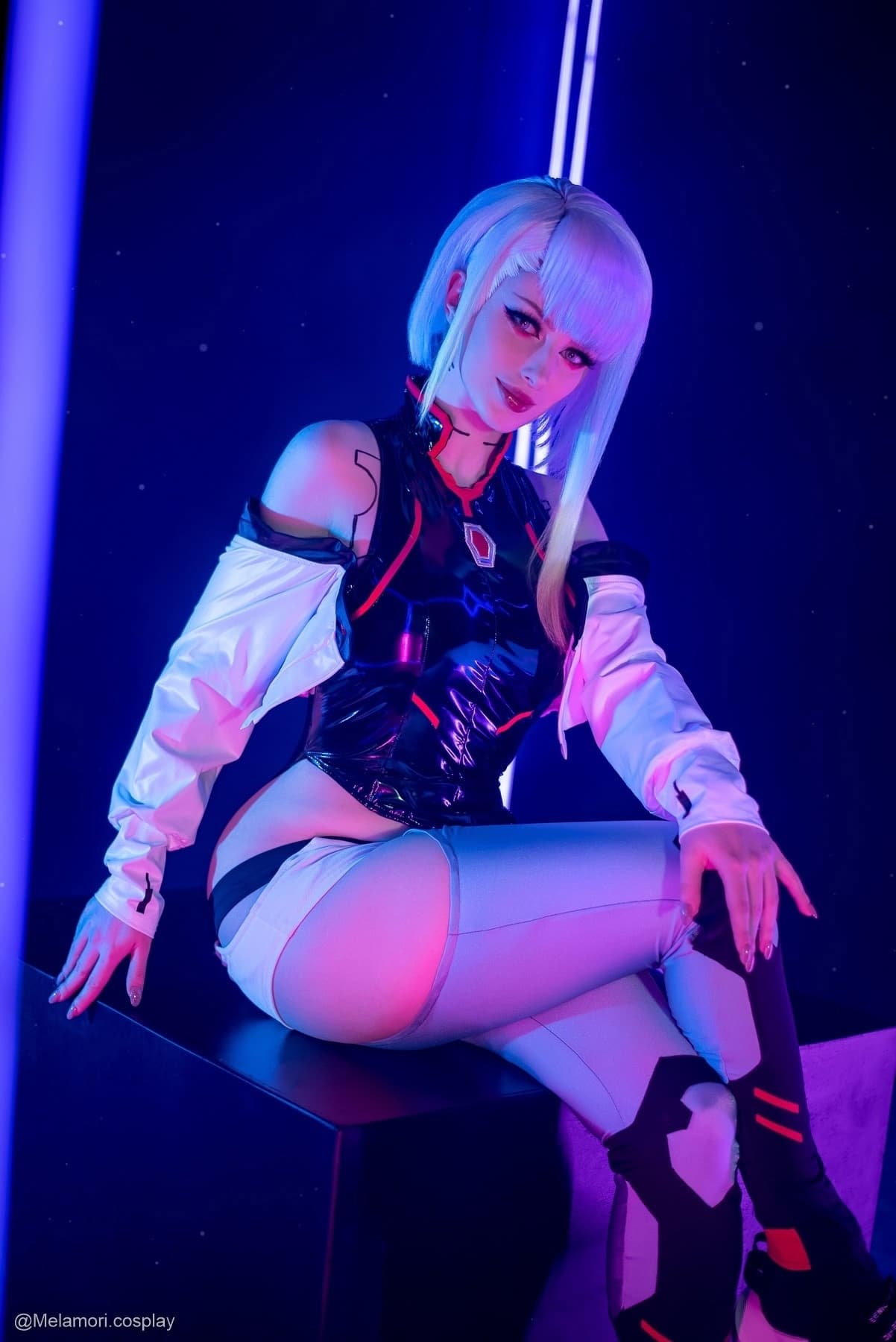 Косплей на Люси из Cyberpunk: Edgerunners