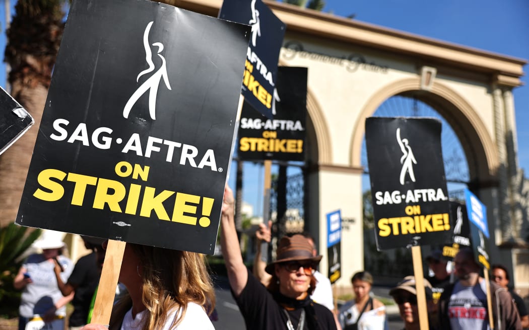 SAG-AFTRA рассмотрит новое предложение от Альянса продюсеров